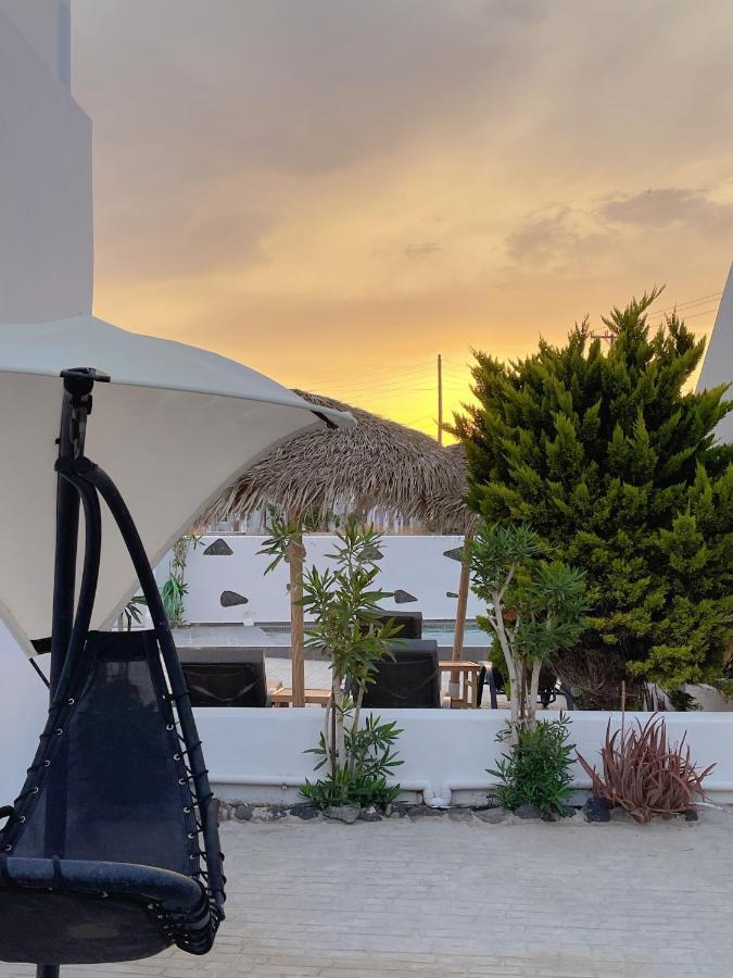 Sun Springs Suites Kamari  Exterior photo