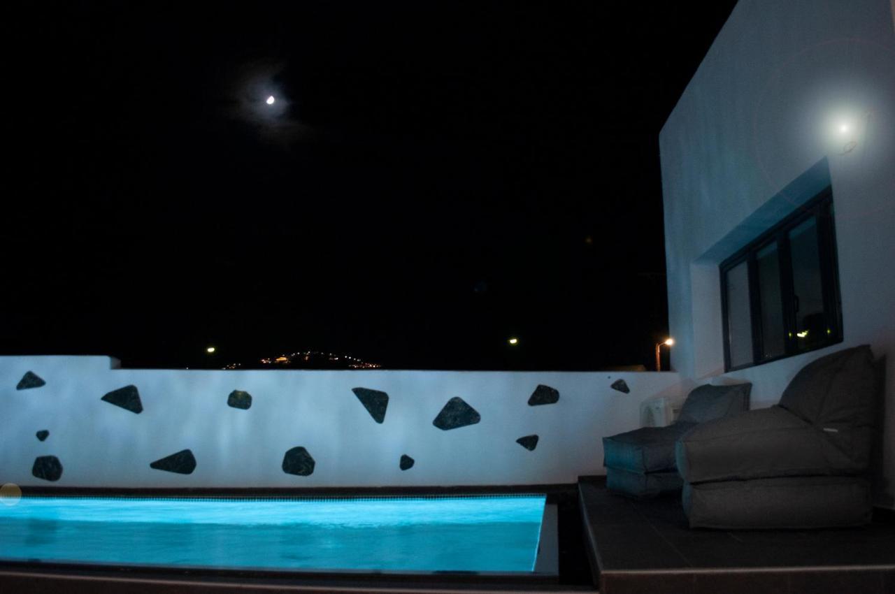 Sun Springs Suites Kamari  Exterior photo
