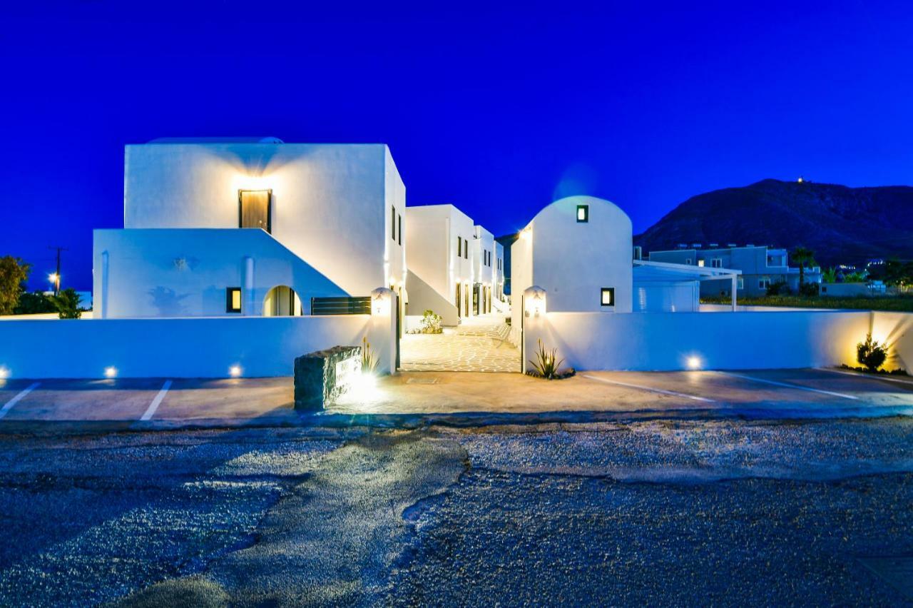 Sun Springs Suites Kamari  Exterior photo